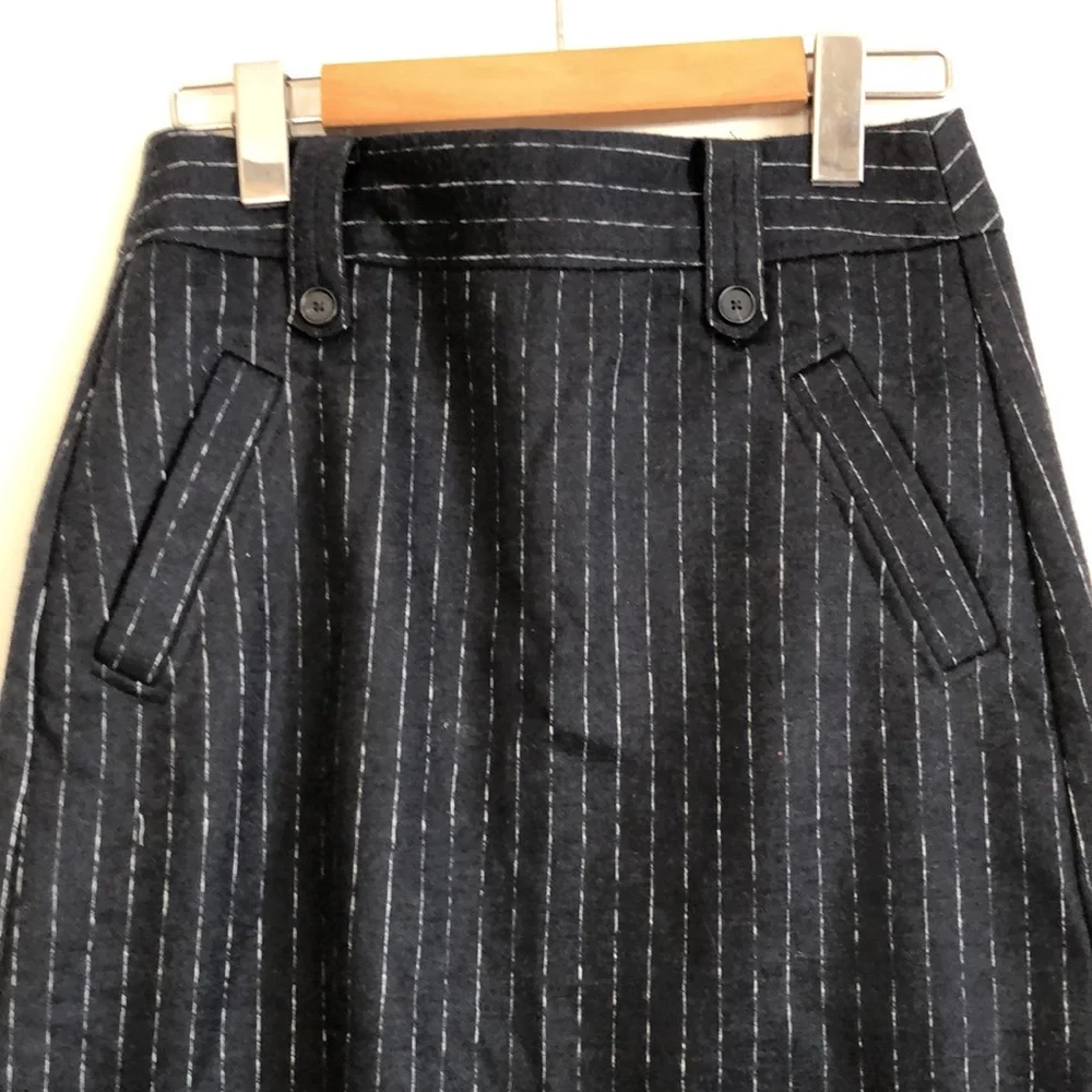 NWT Loft navy striped pencil skirt size 0P - Picture 2 of 6
